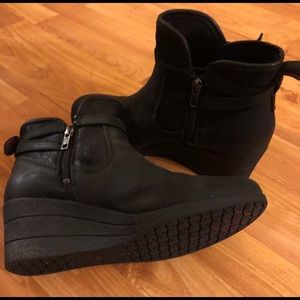 Ugg wedge-rain boots